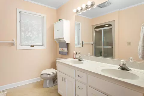Bath - 809 Brookview Dr, Elon, NC 27244 photo 3 of 5