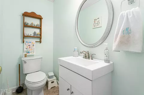 Bath - 809 Brookview Dr, Elon, NC 27244 photo 1 of 5