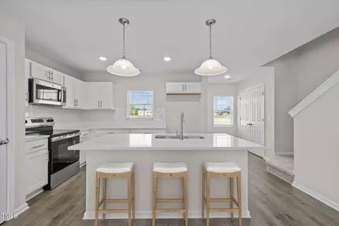 1027 Peony Ln, Youngsville, NC 27596