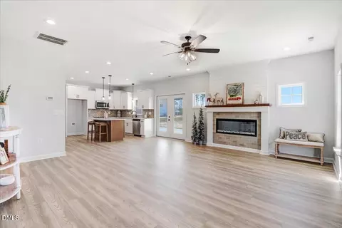 101 Pearce St, Princeton, NC 27569