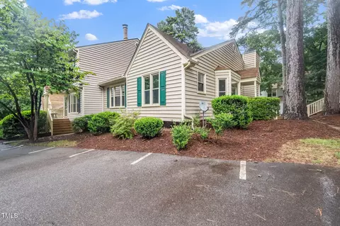 6510 Hearthstone Dr, Raleigh, NC 27615
