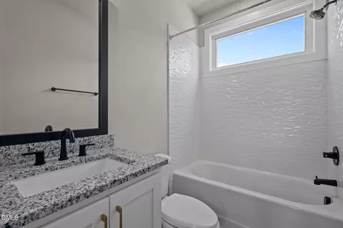Bath - 421 Eugene St #A, Durham, NC 27701 photo 4 of 5