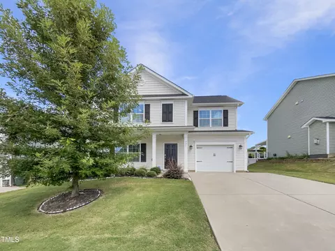 737 Lakemont Dr, Clayton, NC 27520