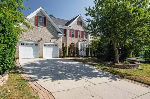 9220 Meadow Mist Ct, Raleigh, NC 27617