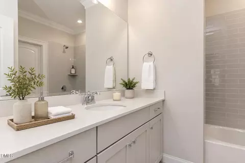 Bath - 104 Old Mill Pl, Durham, NC 27705 photo 7 of 9