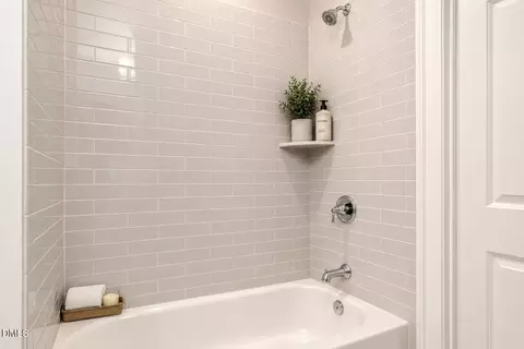 Bath - 104 Old Mill Pl, Durham, NC 27705 photo 8 of 9