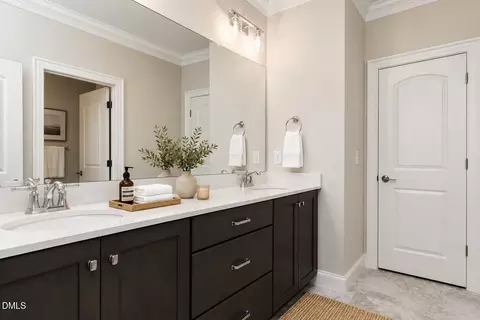 Bath - 104 Old Mill Pl, Durham, NC 27705 photo 5 of 9