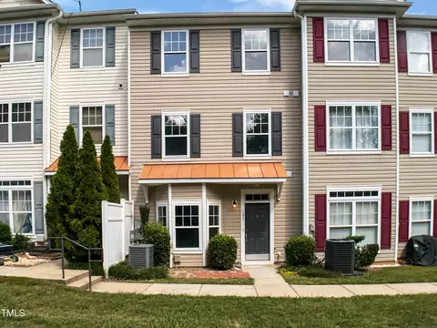 2220 Valley Edge Dr #103, Raleigh, NC 27614