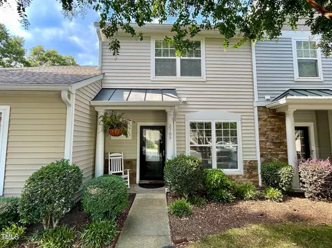 2709 Willow Pines Pl, Raleigh, NC 27614