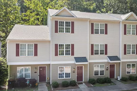 67 Red Ln, Raleigh, NC 27606