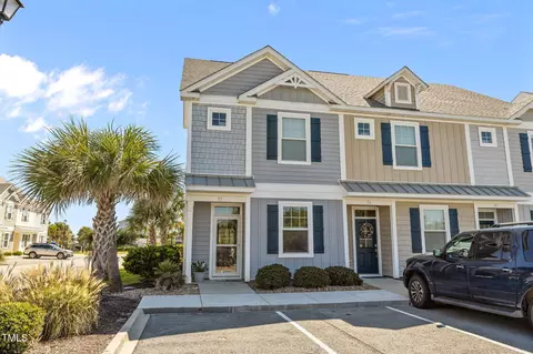 2800 W Fort Macon Rd #37, Atlantic Beach, NC 28512