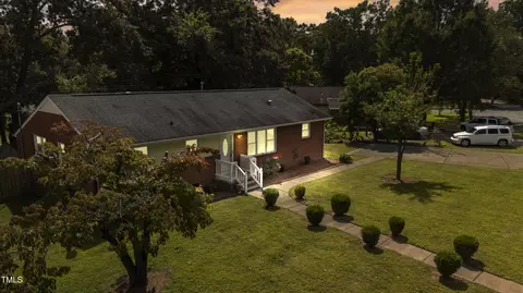 2509 Dare St, Burlington, NC 27217