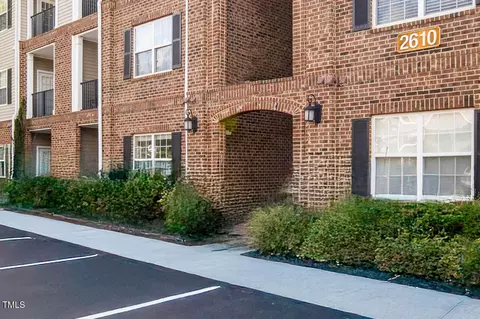 2610 Oldgate Dr #101, Raleigh, NC 27604