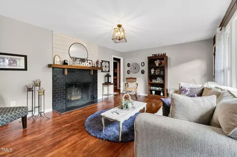 Living - 908 Park Ave, Garner, NC 27529 photo 1 of 2