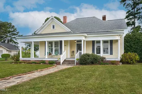 206 W Blalock Rd, Lucama, NC 27851