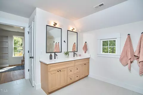 Bath - 1013 Forrestal Pl, Durham, NC 27707 photo 3 of 6