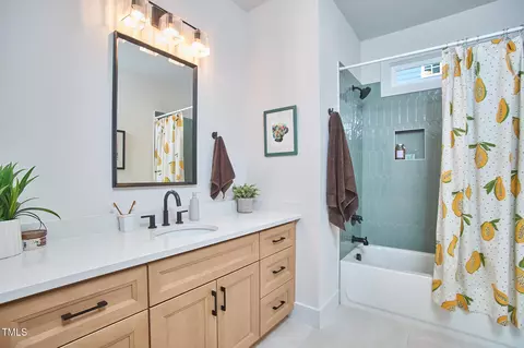 Bath - 1013 Forrestal Pl, Durham, NC 27707 photo 4 of 6