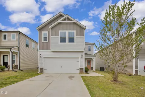 82 White Ash Dr, Clayton, NC 27527