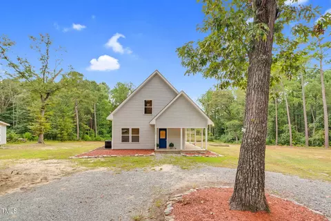 1144 Lee Johnson Rd, Dunn, NC 28334 photo 2