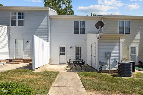 Exterior - 221 Highgate Cir, Wake Forest, NC 27587 photo 5 of 8