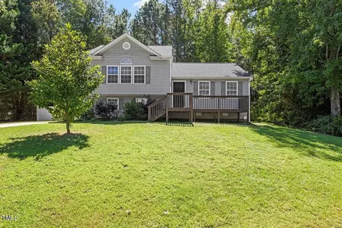 1460 Huntdell Main Dr, Wendell, NC 27591