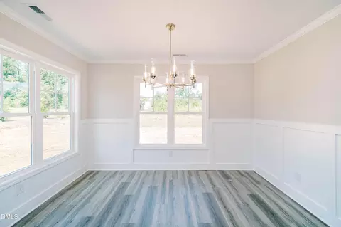 Dining - 123 Maple Dr, Erwin, NC 28339 photo 1 of 2