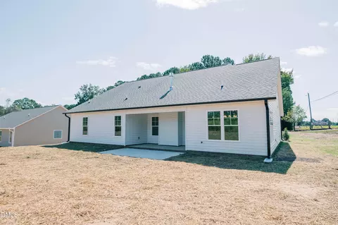 Exterior - 123 Maple Dr, Erwin, NC 28339 photo 3 of 6