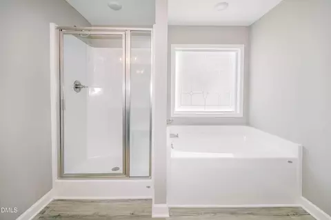 Bath - 123 Maple Dr, Erwin, NC 28339 photo 2 of 4
