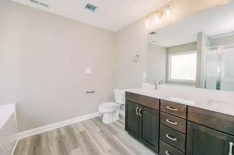 Bath - 123 Maple Dr, Erwin, NC 28339 photo 3 of 4
