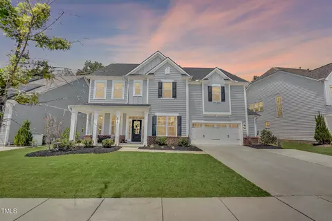 608 Ressler St, Holly Springs, NC 27540