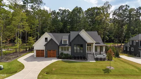 106 Red Cardinal Ct, Youngsville, NC 27596