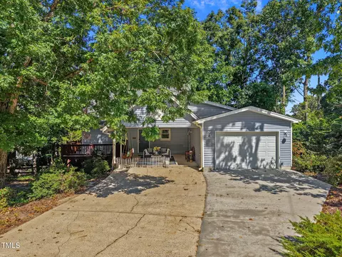 3700 Innwood St, High Point, NC 27265