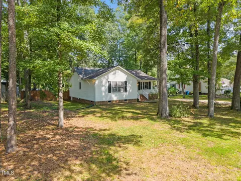416 Chivalry Dr, Durham, NC 27703 photo 7