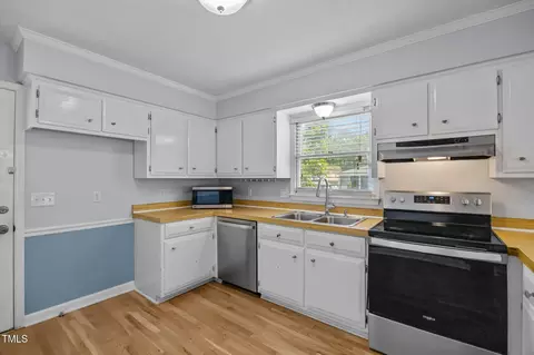 416 Chivalry Dr, Durham, NC 27703 photo 9