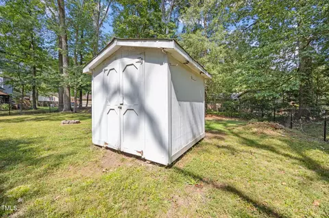416 Chivalry Dr, Durham, NC 27703 photo 40