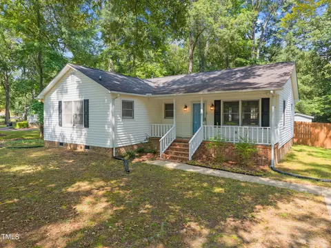416 Chivalry Dr, Durham, NC 27703 photo 3