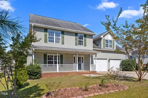 86 Pender Rd, Spring Lake, NC 28390