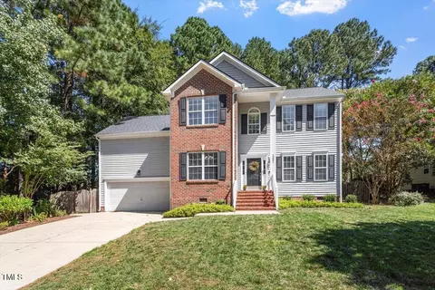 2007 Winecott Dr, Apex, NC 27502