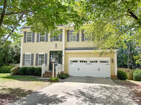 9337 Langwood Dr, Raleigh, NC 27617