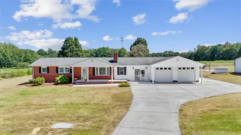 1580 N Honeycutt St, Benson, NC 27504