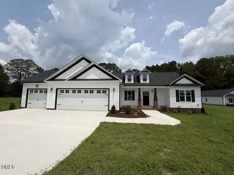 105 Lynn Ln, Selma, NC 27576