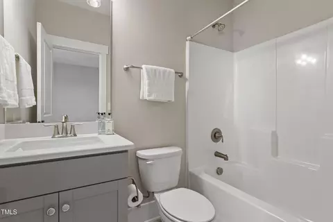 Bath - 903 Adeline Ct, Durham, NC 27713 photo 2 of 5