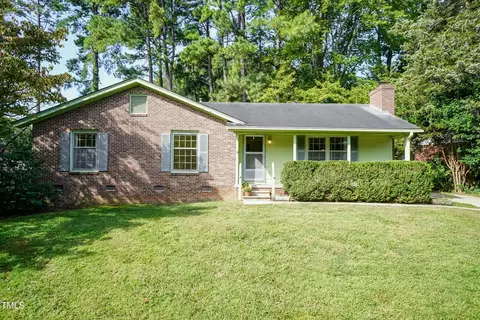 4711 Lakemont Dr, Raleigh, NC 27609