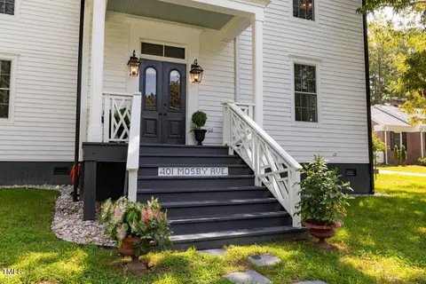 401 Mosby Ave, Littleton, NC 27850