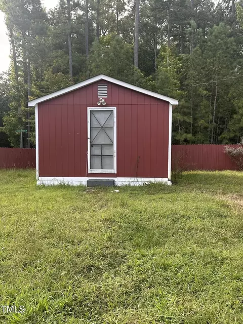 176 Millstone Rd, Henrico, NC 27842