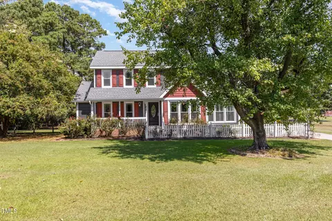 Exterior - 823 Shadow Lake Dr, Willow Spring, NC 27592 photo 2 of 7