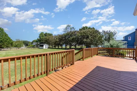 Exterior - 823 Shadow Lake Dr, Willow Spring, NC 27592 photo 4 of 7