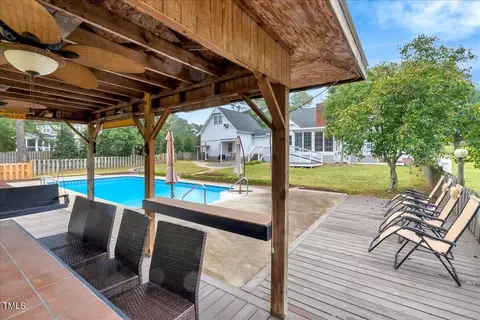 126 Lakeside Cir, Willow Spring, NC 27592