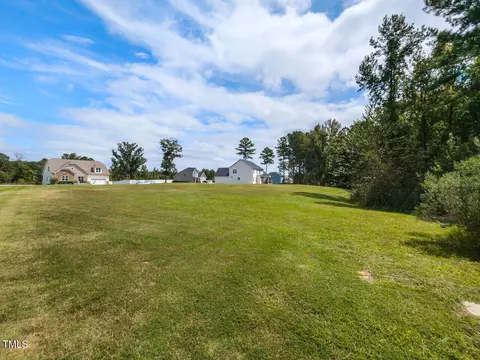 Exterior - 64 Berg St, Smithfield, NC 27577 photo 6 of 8