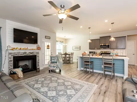 Living - 64 Berg St, Smithfield, NC 27577 photo 2 of 2